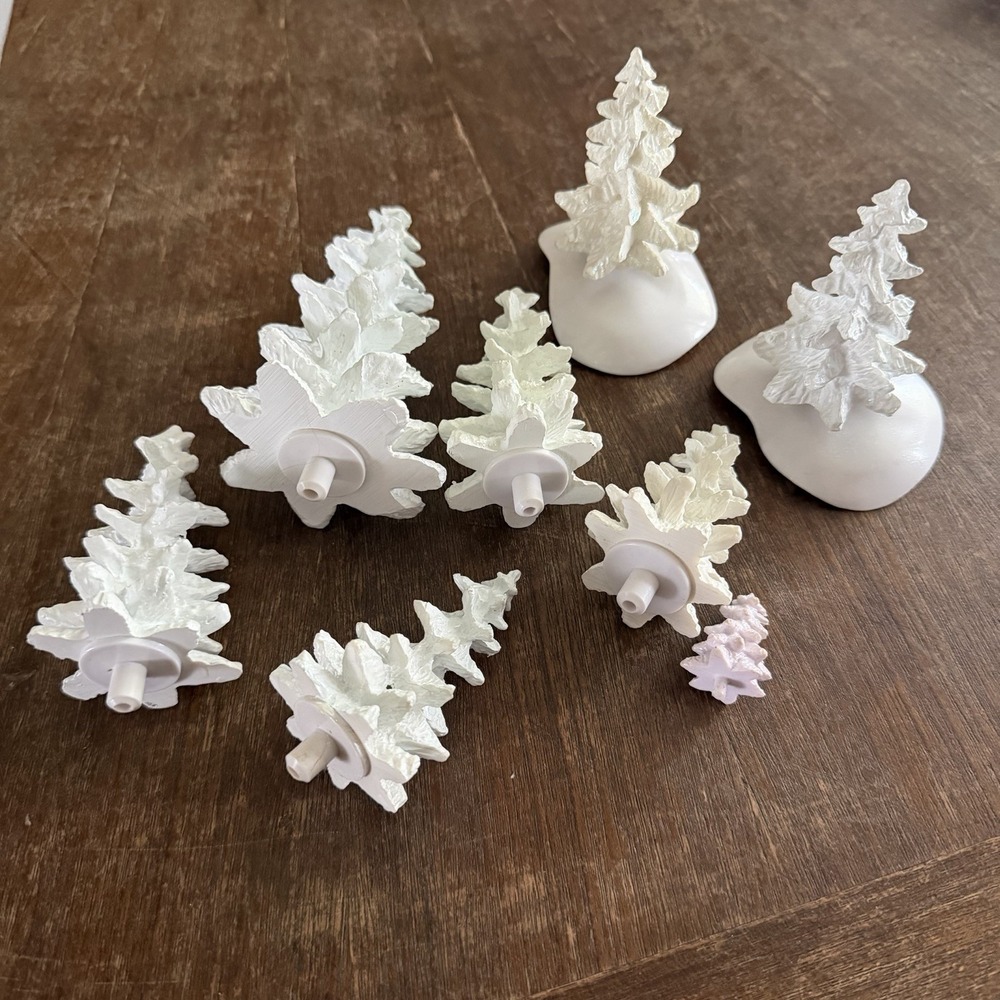Trendmasters North Pole Express 1998 Replacement Parts White Glitter Trees (8)